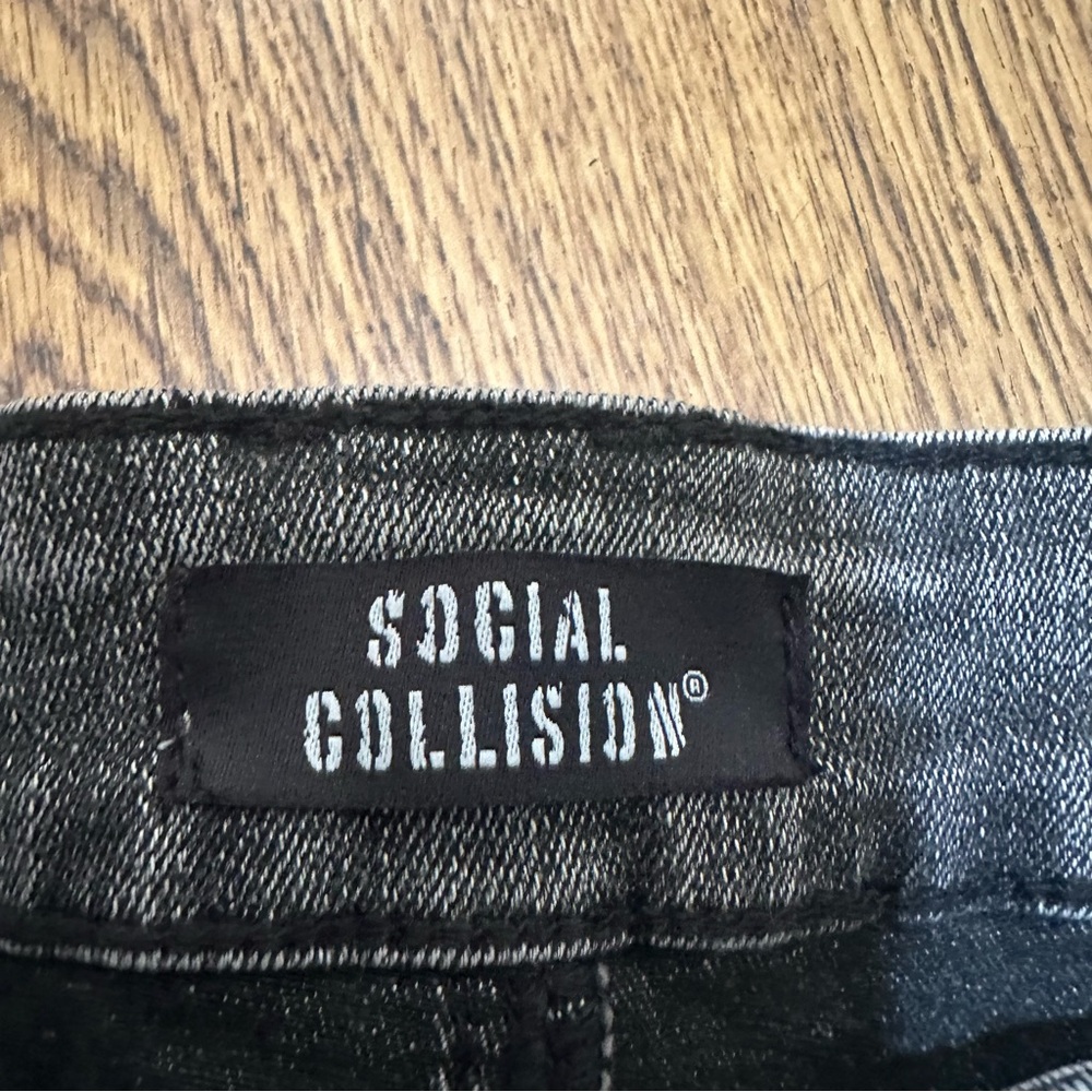 Hot Topic Gray Star Patterned Flared Jeans size 0… - image 5